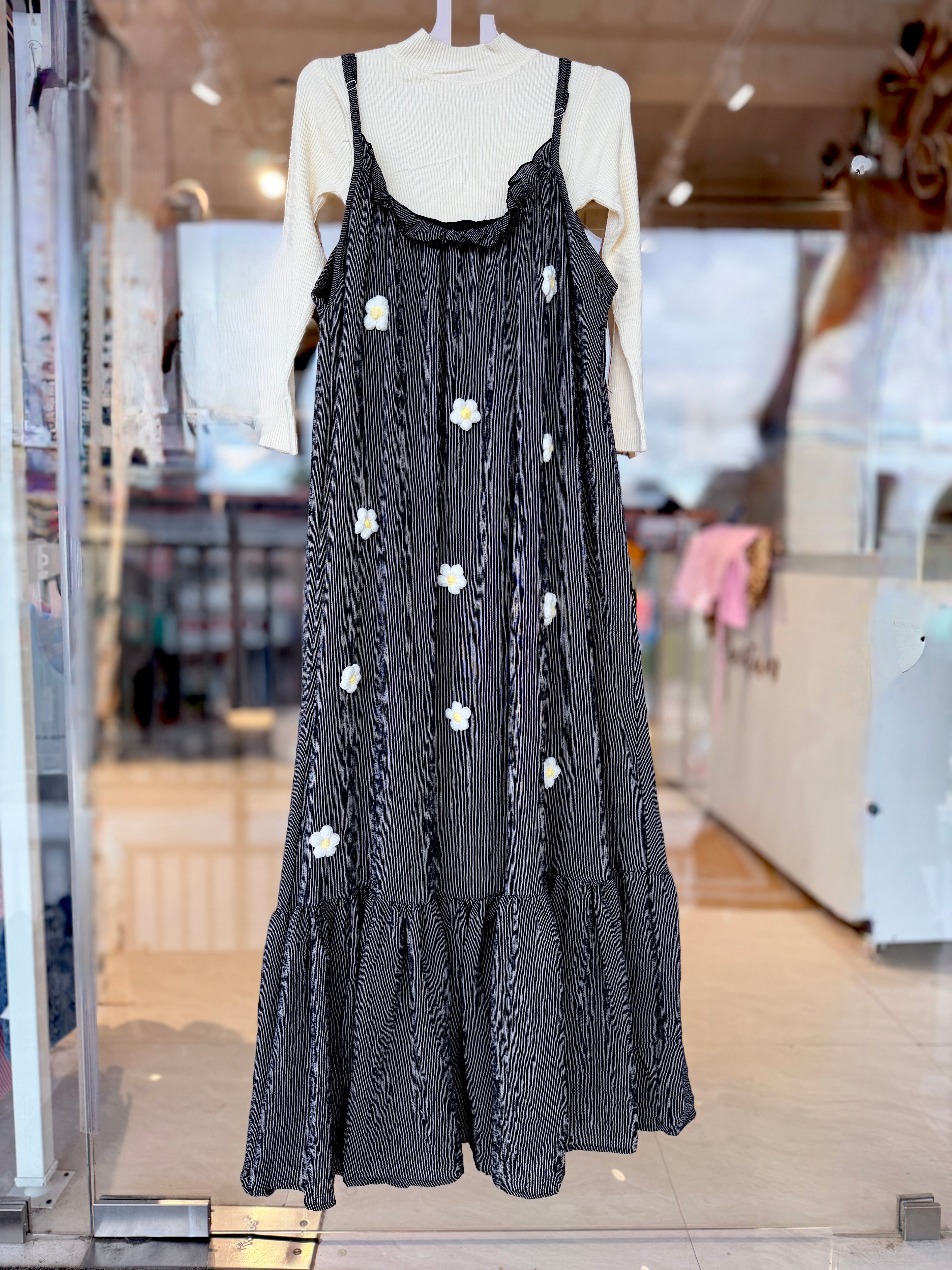 Crochet floral pinafore