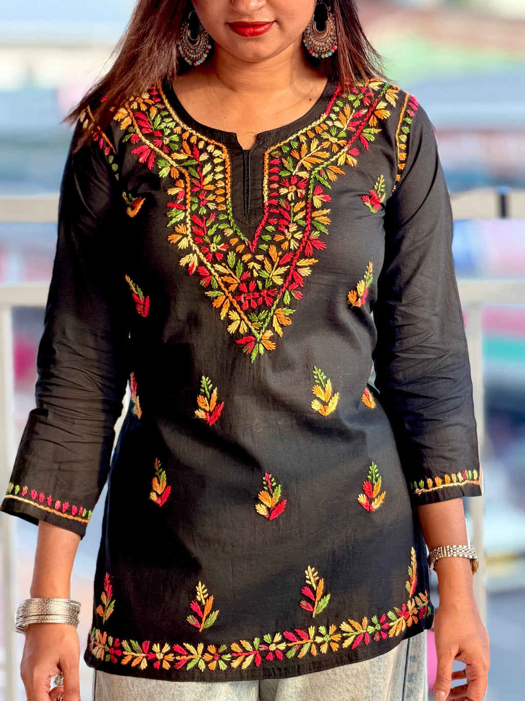 Chikan kari short kurthi